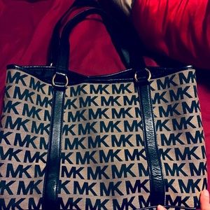 Michael kors tote bag